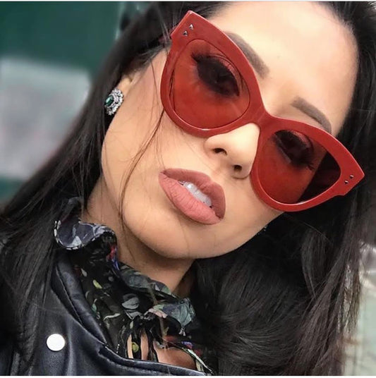 Oversized cool red cat eye sunglasses rivet square leopard glasses trendy designer retro sun glasses female shades for women