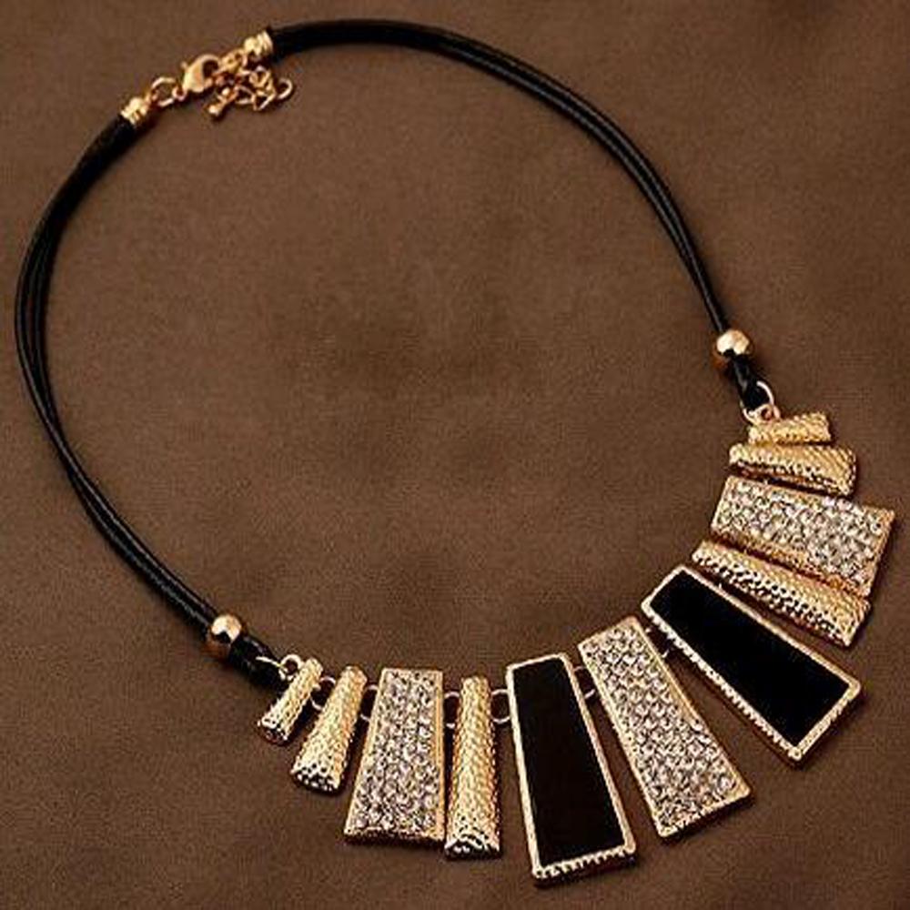 Geometric leather rope necklace