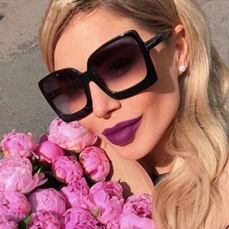 Retro Vintage Modern Sassy Shades Sunglasses