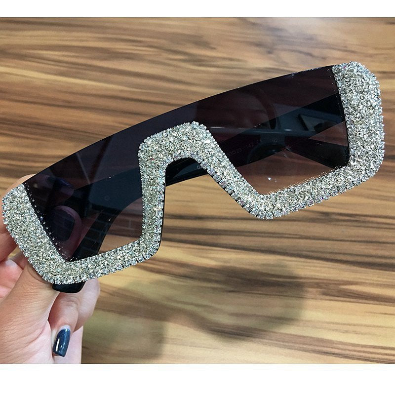 Trendy Retro Diamond Square Sunglasses